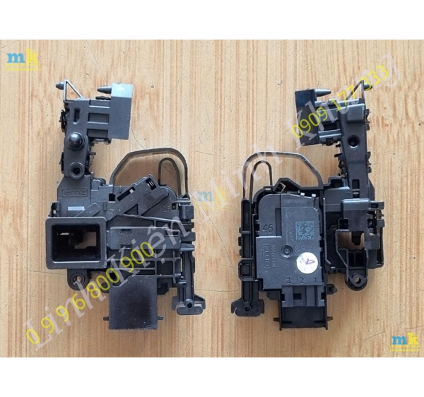 ( SP1835 ) Khóa Của Samsung Mẫu Có Công Tắc Rời Dính Kèm